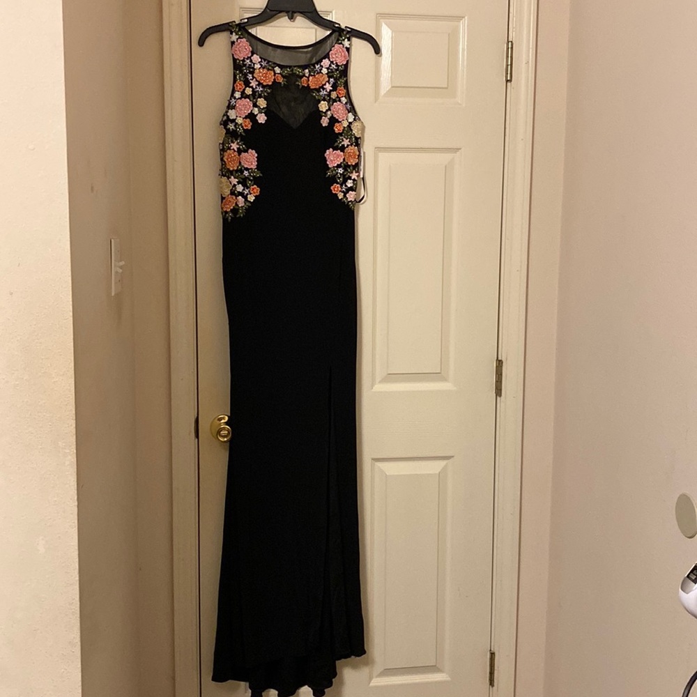 Blonde Nites Black Prom Dress w/ Flowers